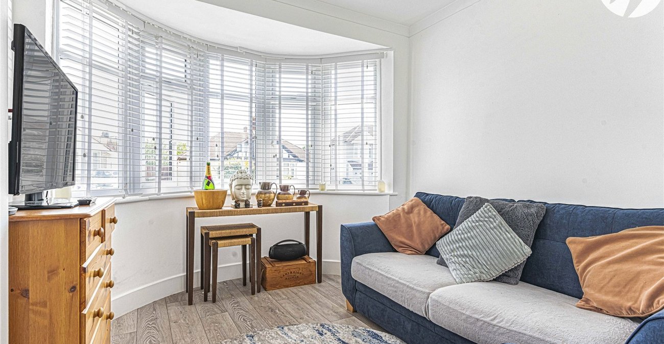 3 bedroom bungalow for sale in Bexley | Robinson Jackson