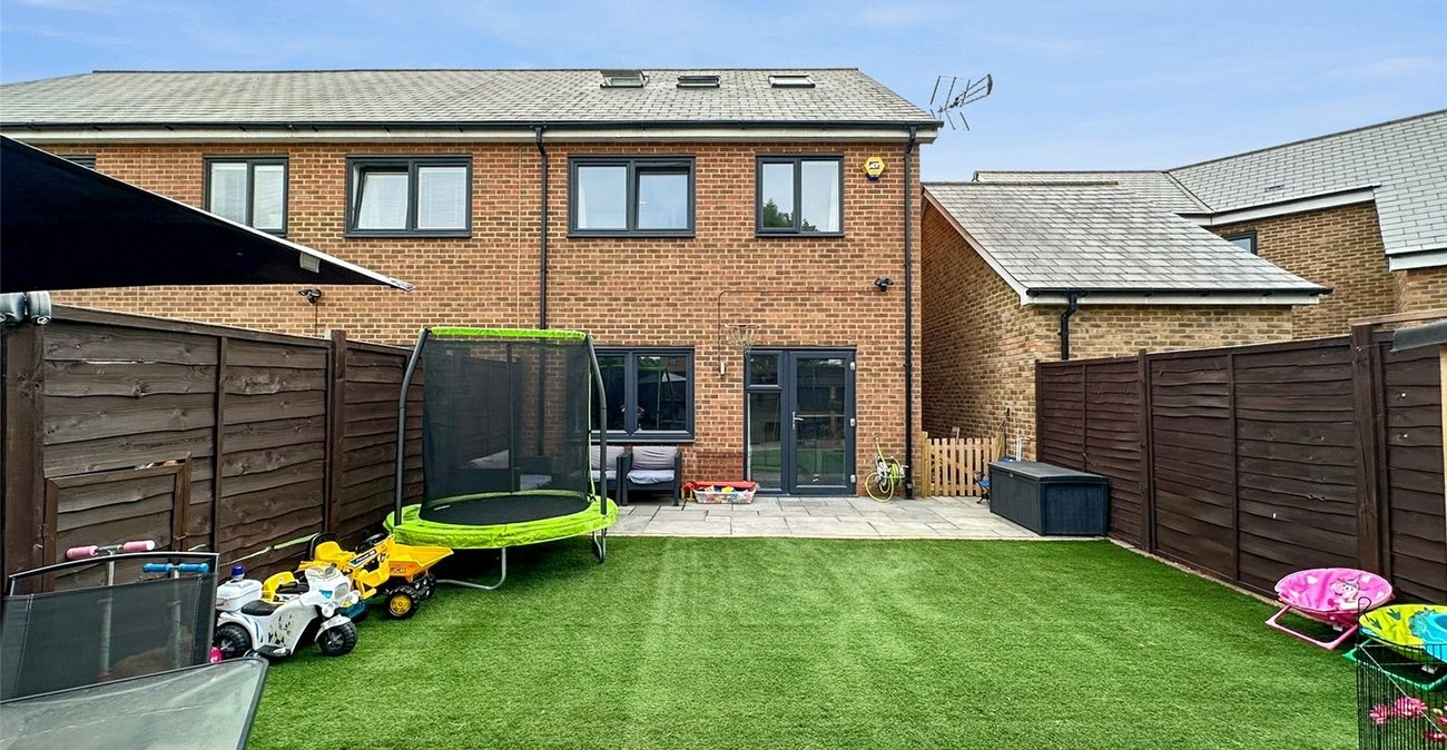 4 bedroom house for sale in Greenhithe | Robinson Jackson