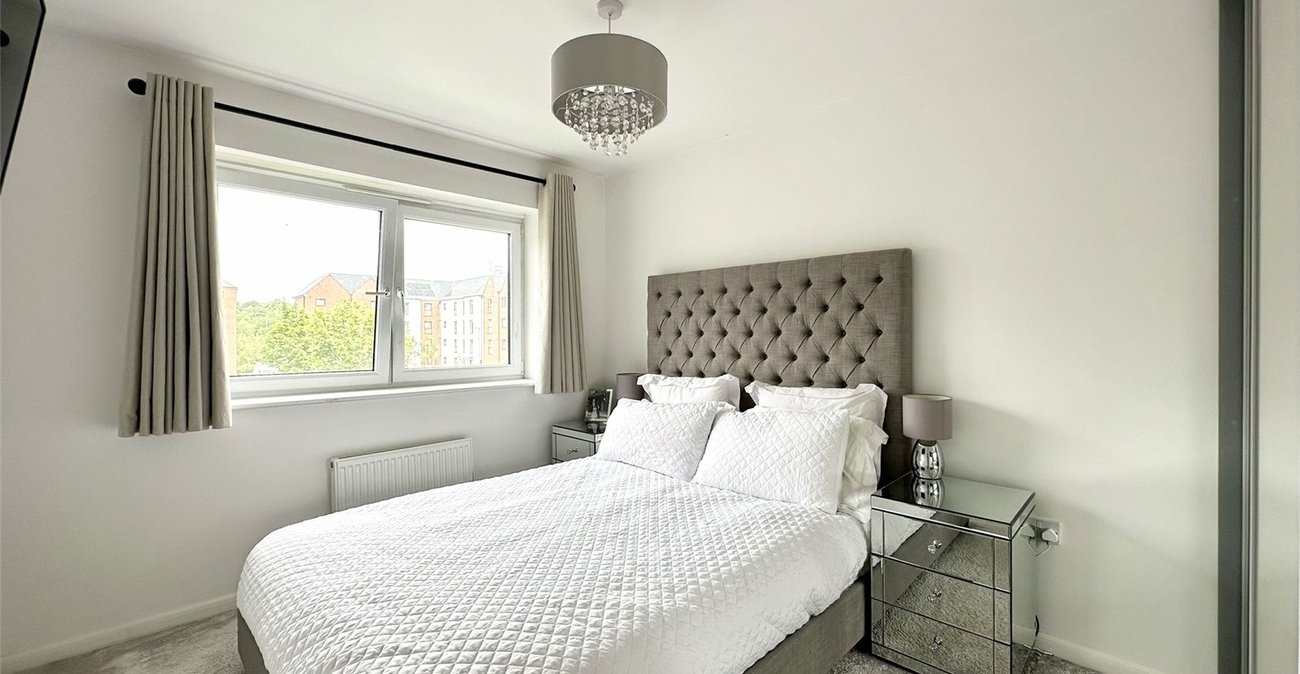 4 bedroom house for sale in Greenhithe | Robinson Jackson