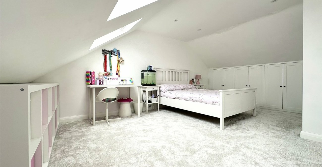 4 bedroom house for sale in Greenhithe | Robinson Jackson