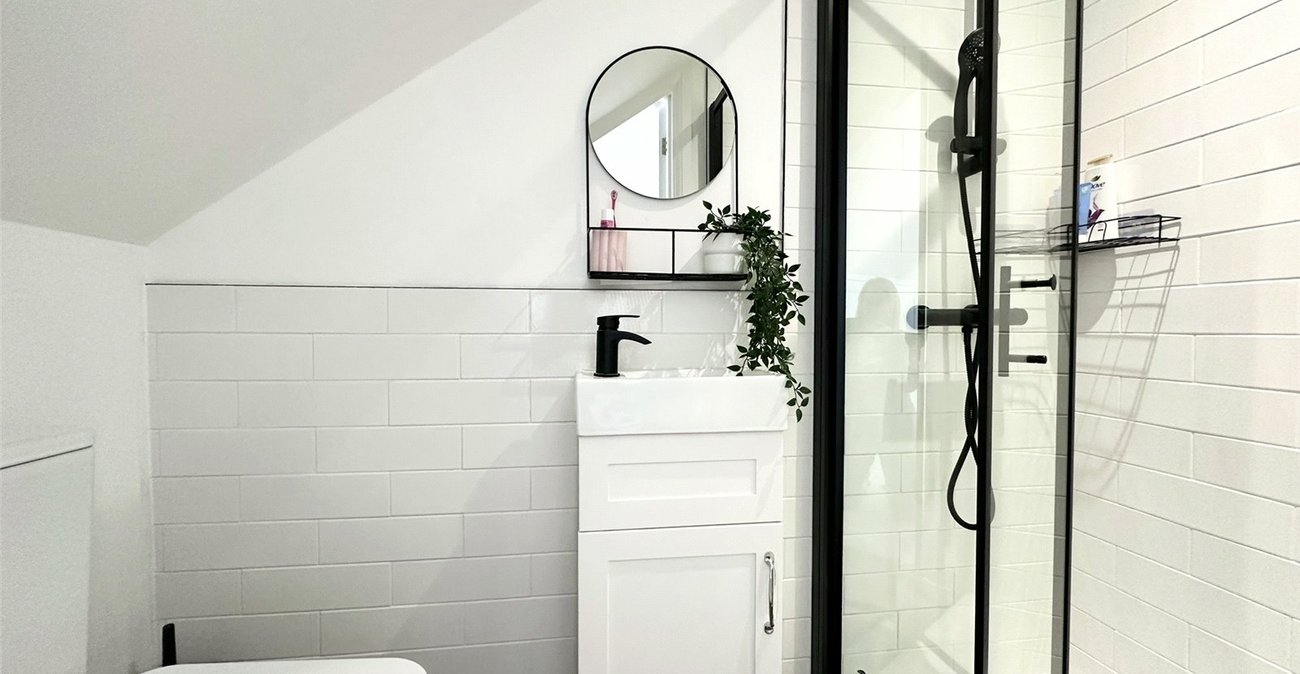 4 bedroom house for sale in Greenhithe | Robinson Jackson