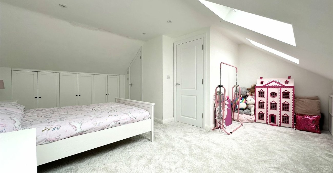 4 bedroom house for sale in Greenhithe | Robinson Jackson