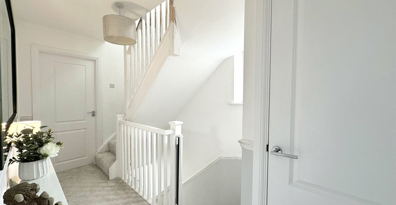 4 bedroom house for sale in Greenhithe | Robinson Jackson