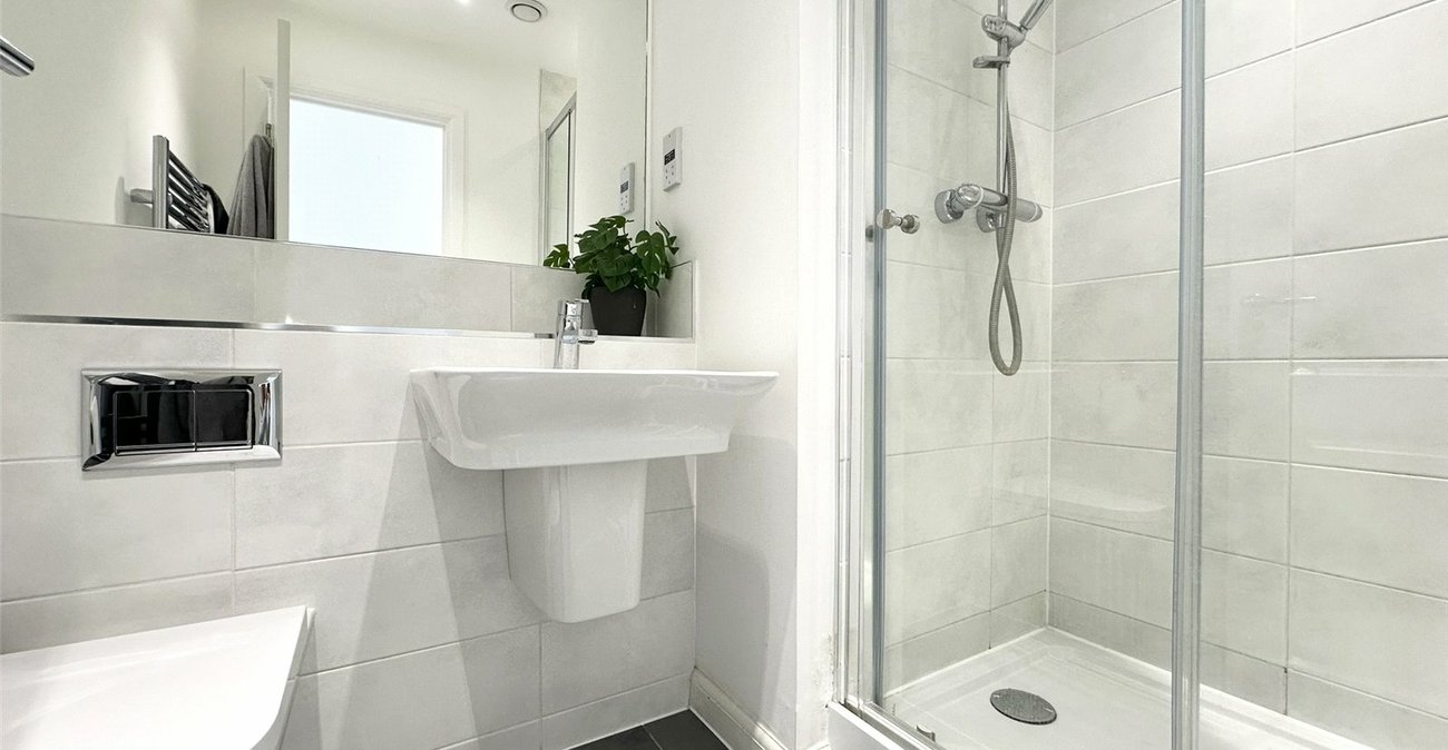 4 bedroom house for sale in Greenhithe | Robinson Jackson