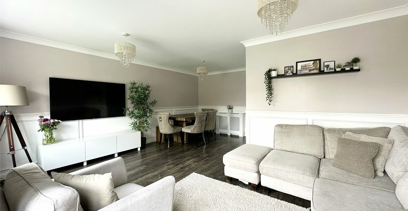 4 bedroom house for sale in Greenhithe | Robinson Jackson