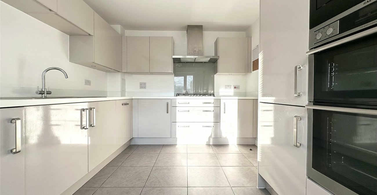 3 bedroom house for sale in Greenhithe | Robinson Jackson