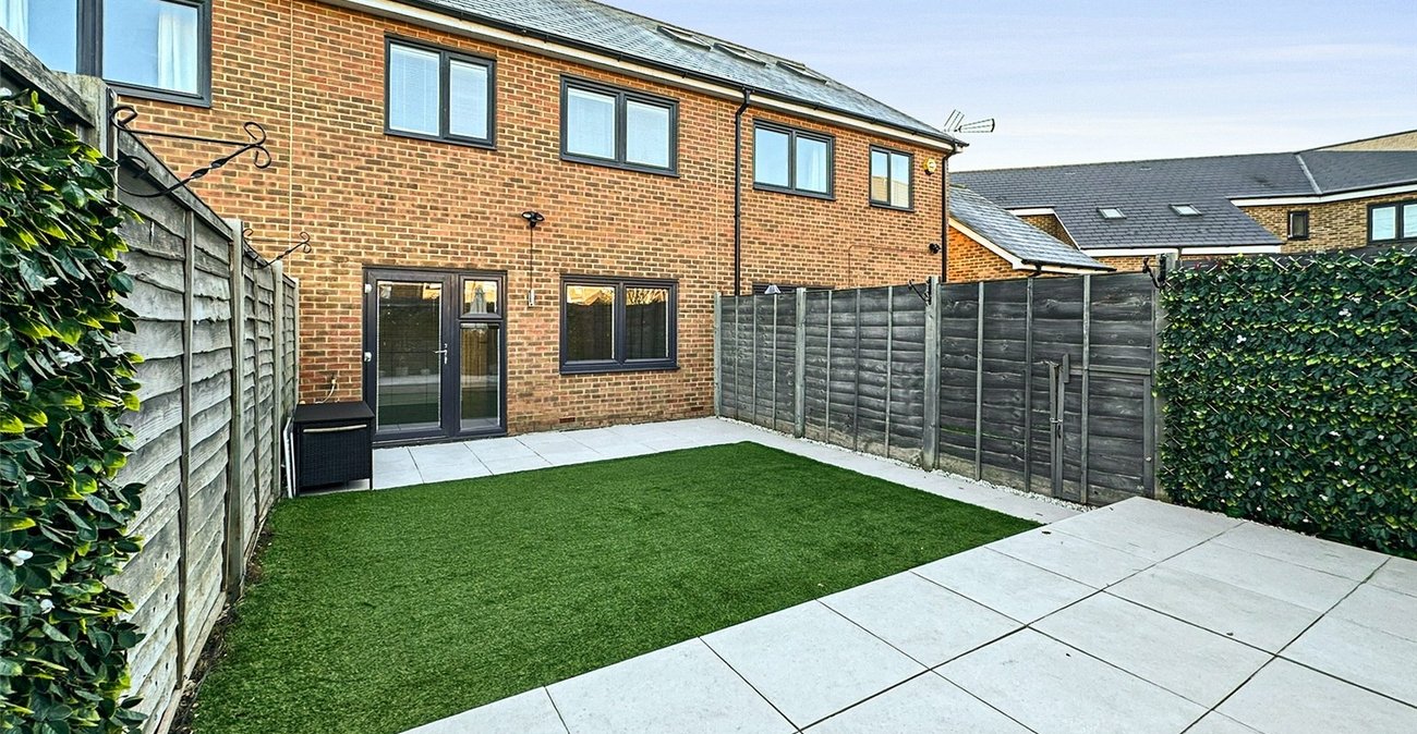 3 bedroom house for sale in Greenhithe | Robinson Jackson