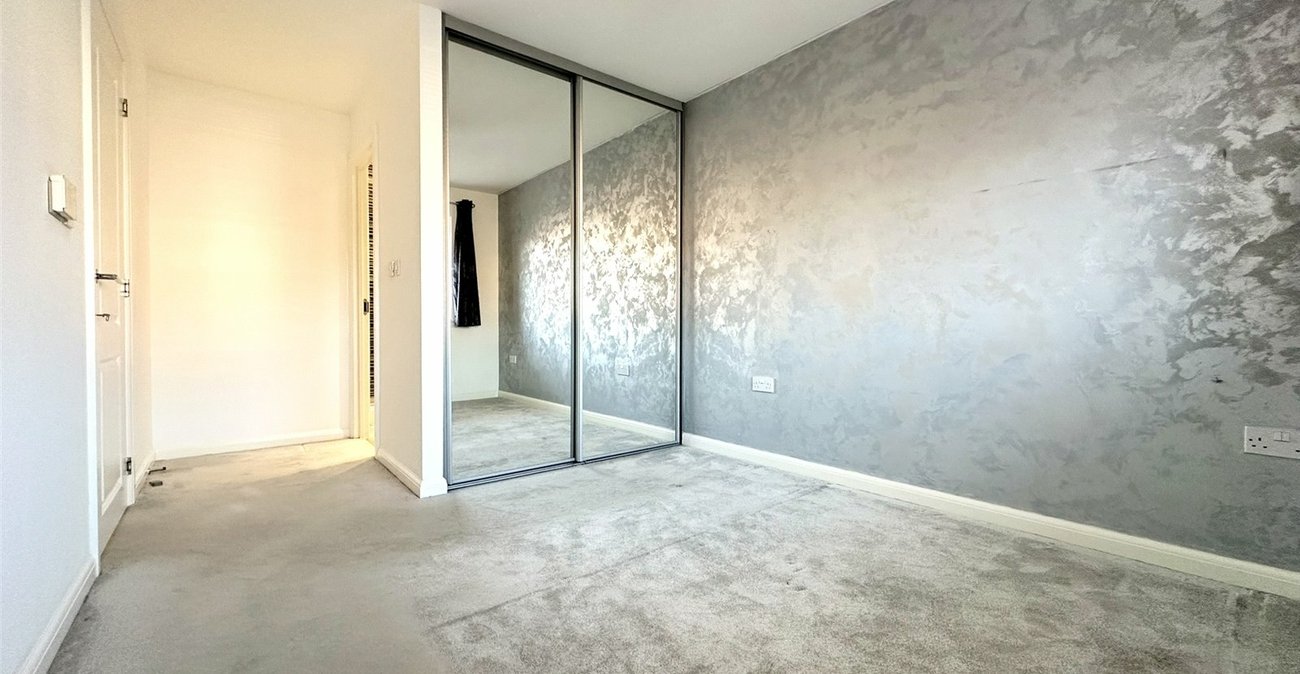 3 bedroom house for sale in Greenhithe | Robinson Jackson