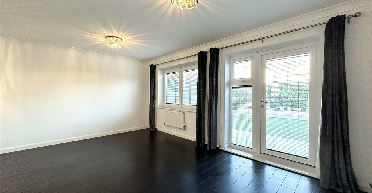 3 bedroom house for sale in Greenhithe | Robinson Jackson