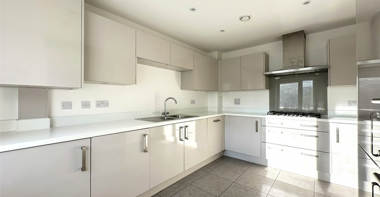 3 bedroom house for sale in Greenhithe | Robinson Jackson