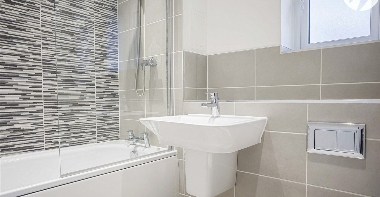 3 bedroom house for sale in Greenhithe | Robinson Jackson