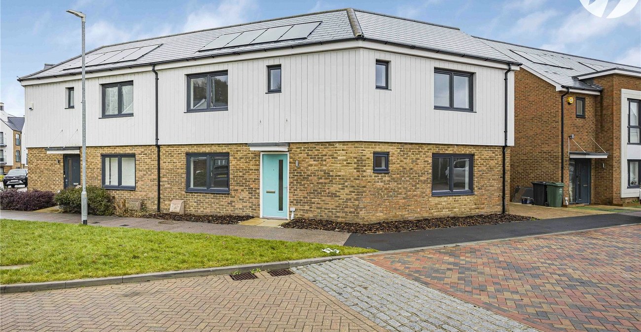 3 bedroom house for sale in Greenhithe | Robinson Jackson