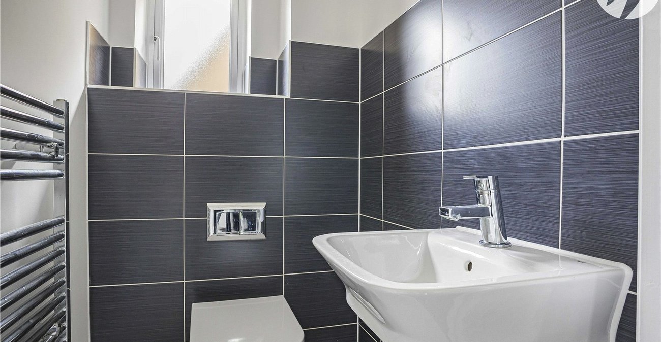 3 bedroom house for sale in Greenhithe | Robinson Jackson