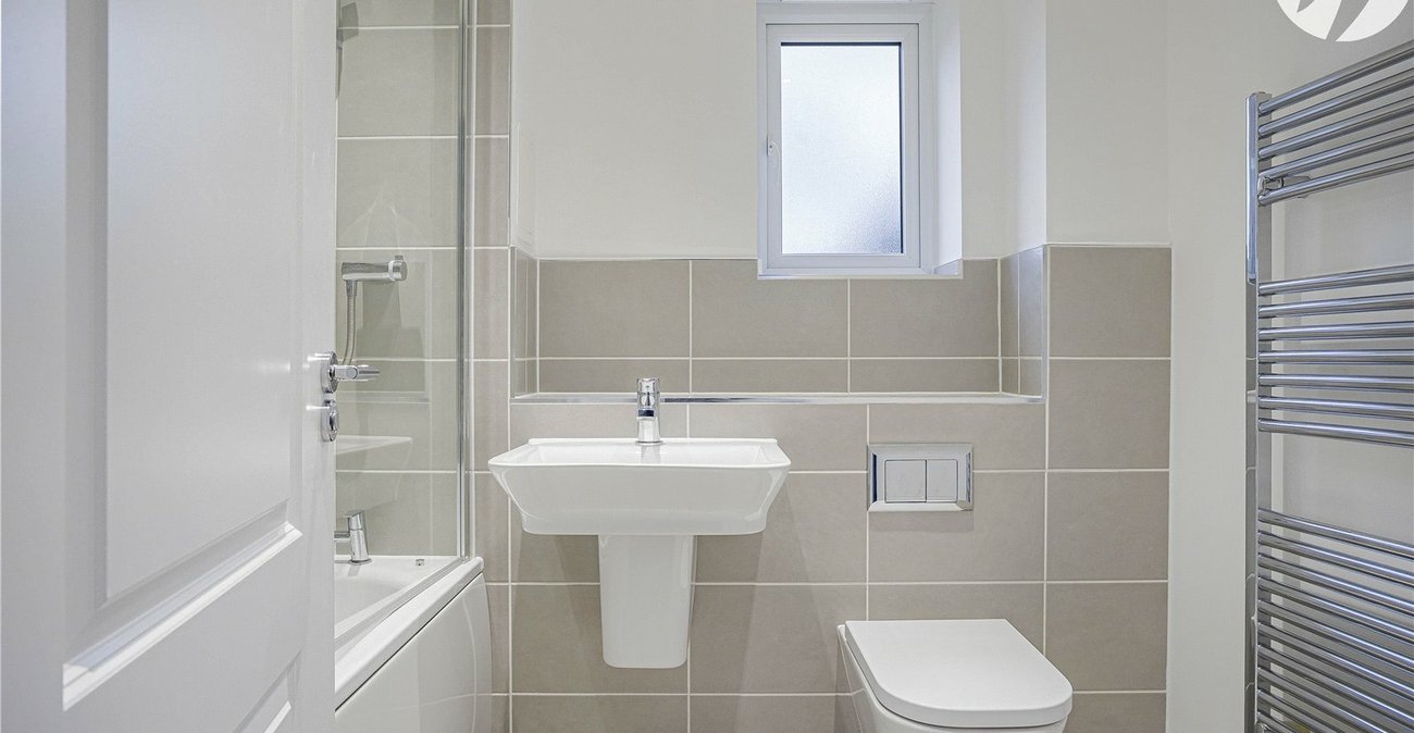 3 bedroom house for sale in Greenhithe | Robinson Jackson