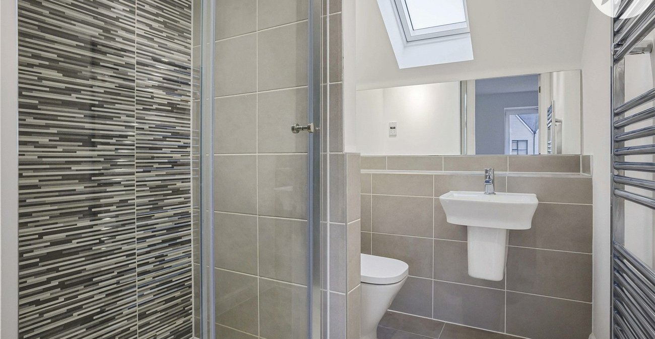 3 bedroom house for sale in Greenhithe | Robinson Jackson