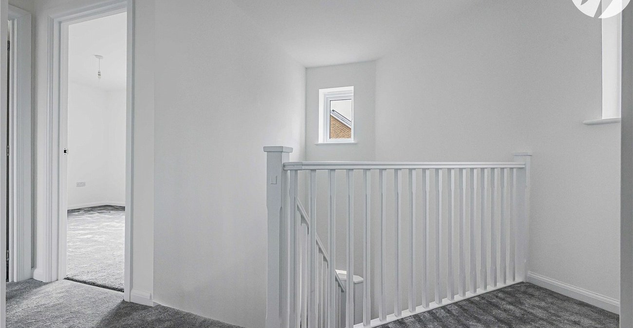 3 bedroom house for sale in Greenhithe | Robinson Jackson