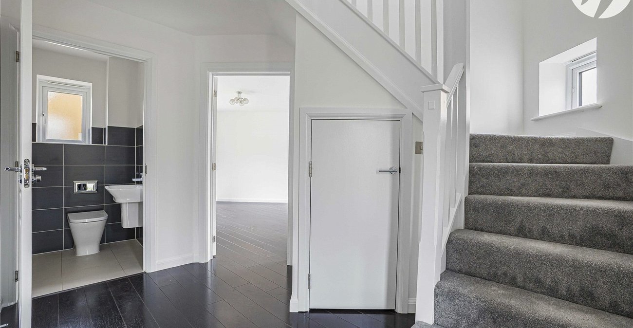 3 bedroom house for sale in Greenhithe | Robinson Jackson