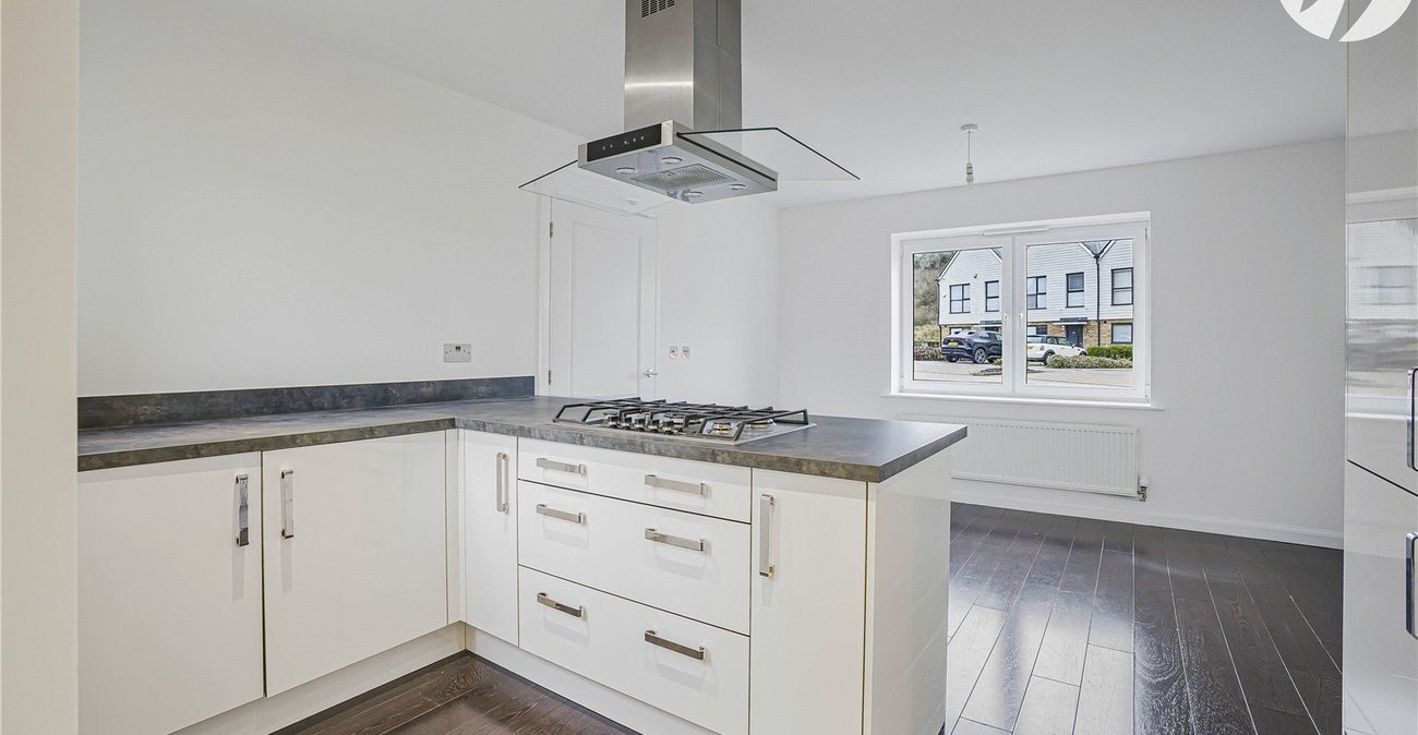 3 bedroom house for sale in Greenhithe | Robinson Jackson