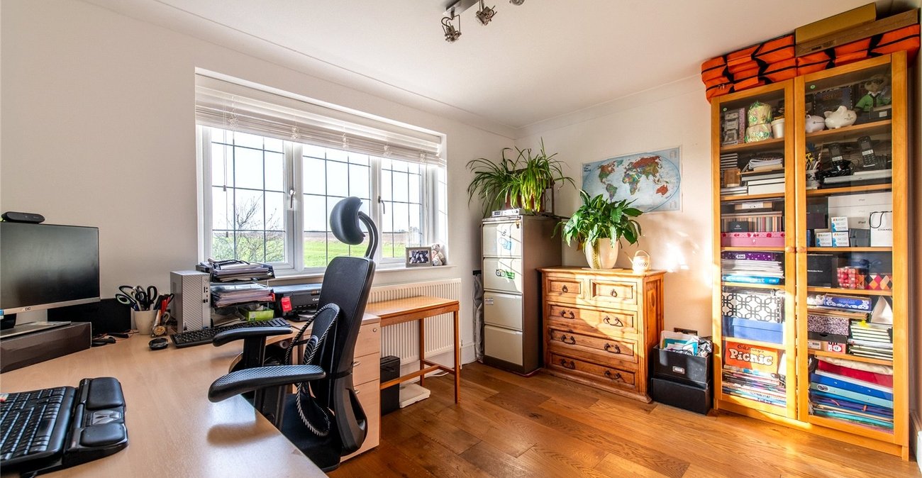 6 bedroom house for sale in Allhallows | Robinson Michael & Jackson