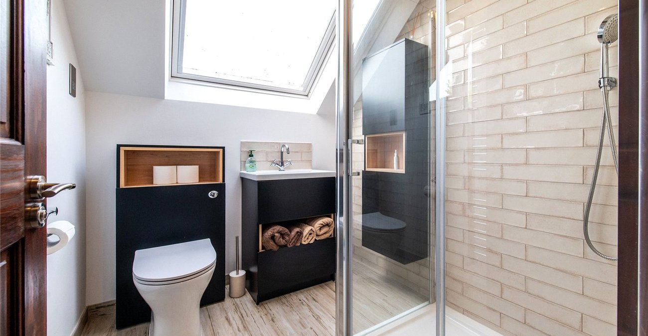 6 bedroom house for sale in Allhallows | Robinson Michael & Jackson