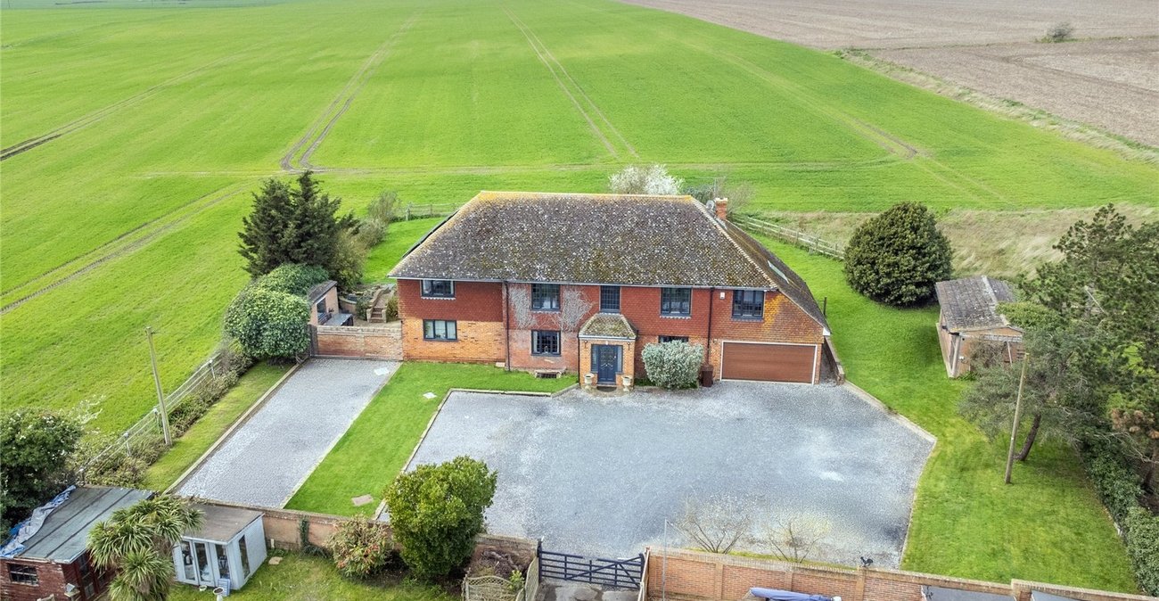 6 bedroom house for sale in Allhallows | Robinson Michael & Jackson