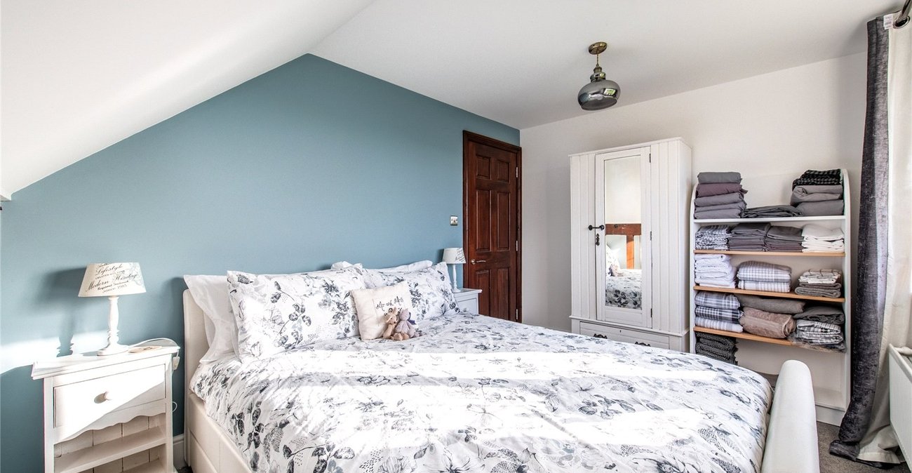 6 bedroom house for sale in Allhallows | Robinson Michael & Jackson