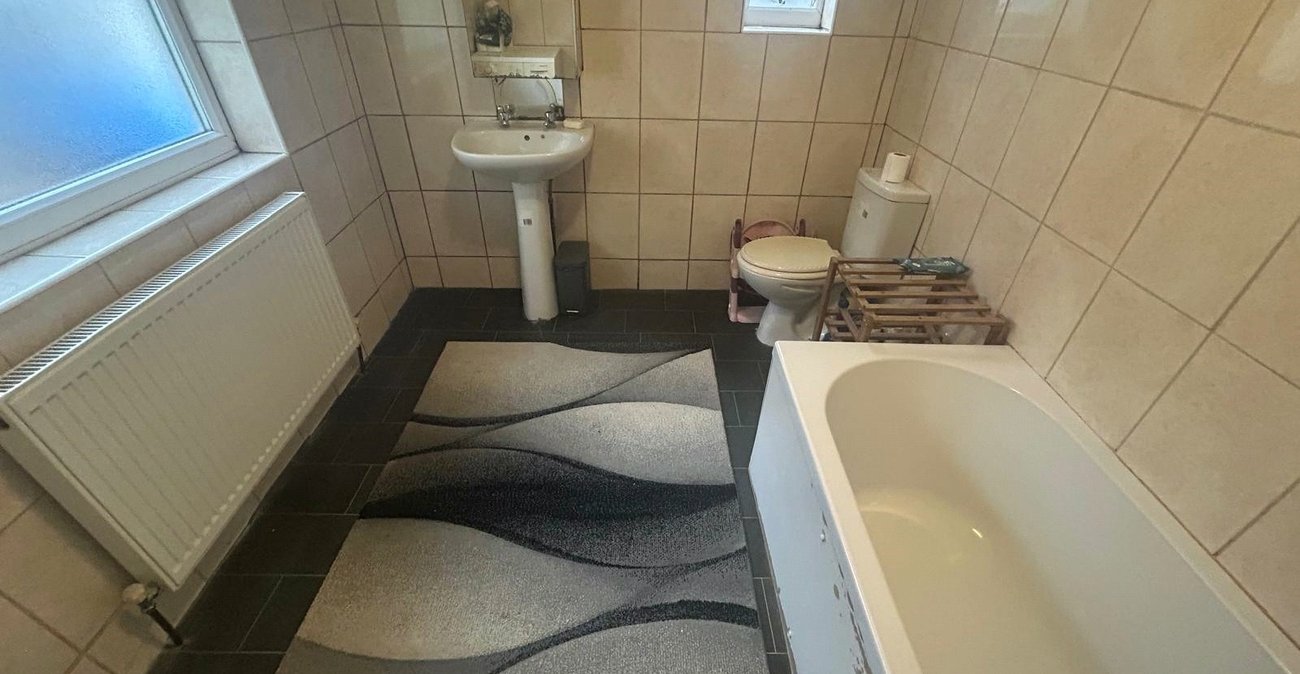 2 bedroom house for sale in Northfleet | Robinson Michael & Jackson