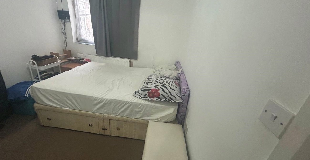 2 bedroom house for sale in Northfleet | Robinson Michael & Jackson