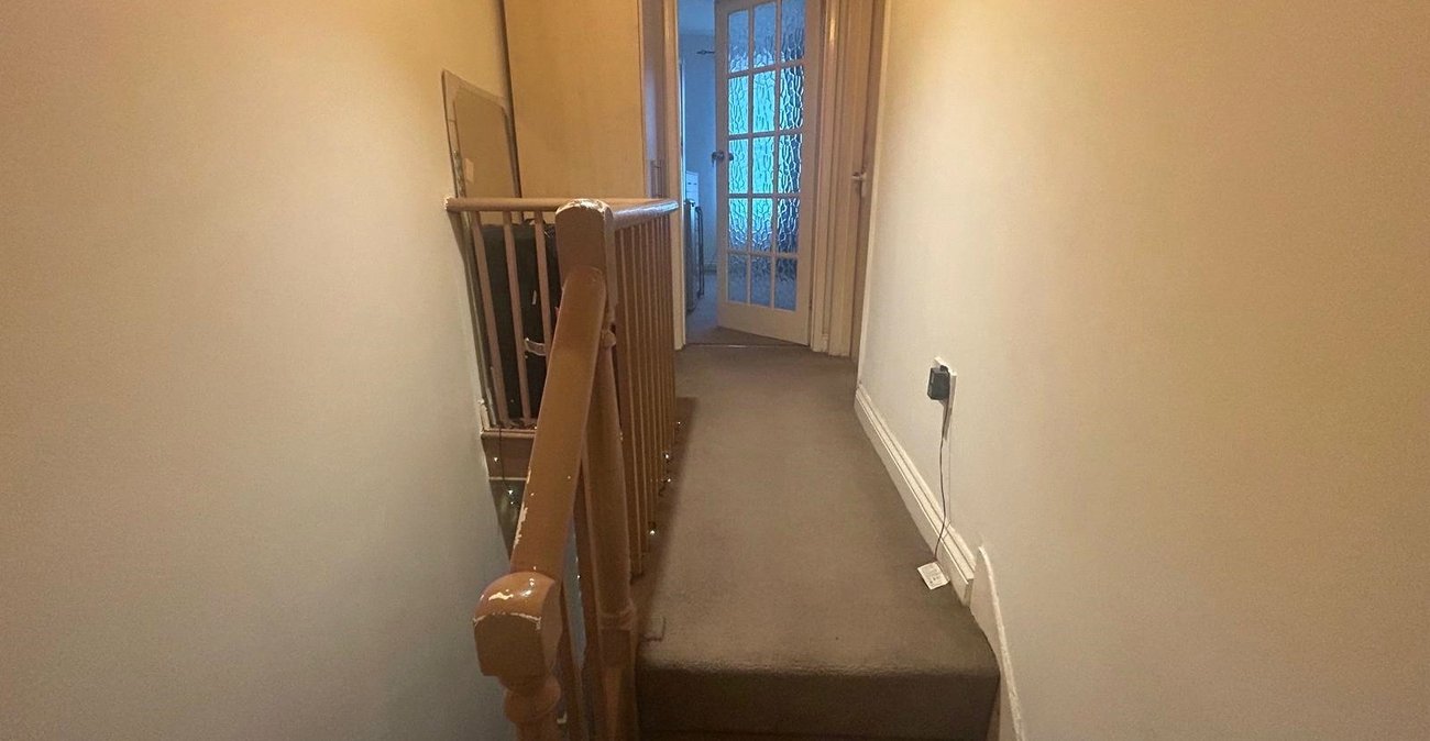 2 bedroom house for sale in Northfleet | Robinson Michael & Jackson