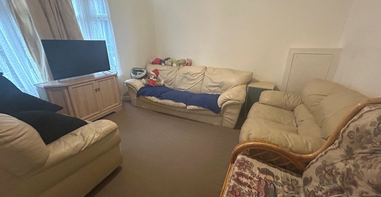 2 bedroom house for sale in Northfleet | Robinson Michael & Jackson