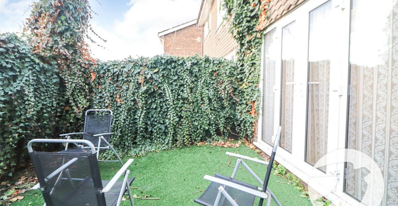2 bedroom property for sale in Erith | Robinson Jackson