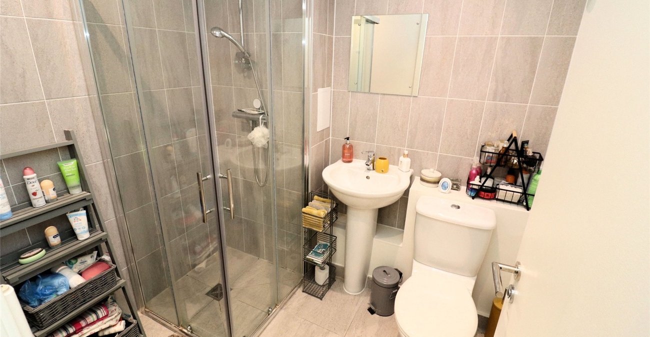 2 bedroom property for sale in Dell View Road | Robinson Jackson