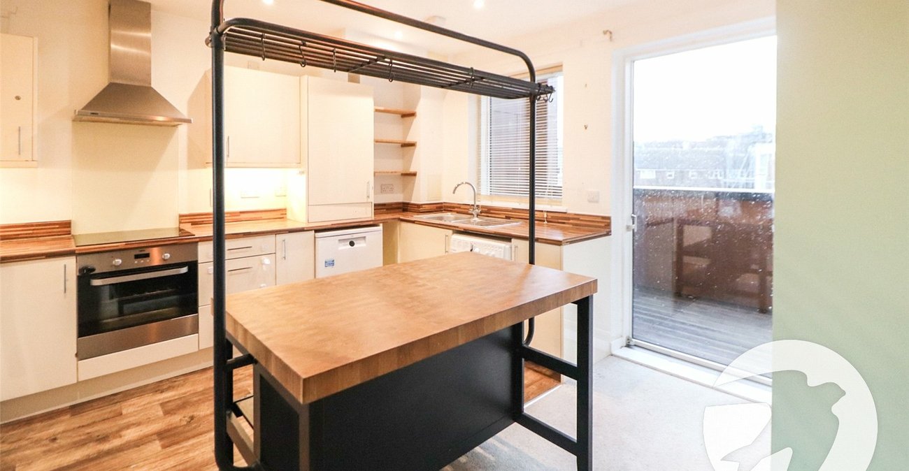 2 bedroom property for sale in Dell View Road | Robinson Jackson