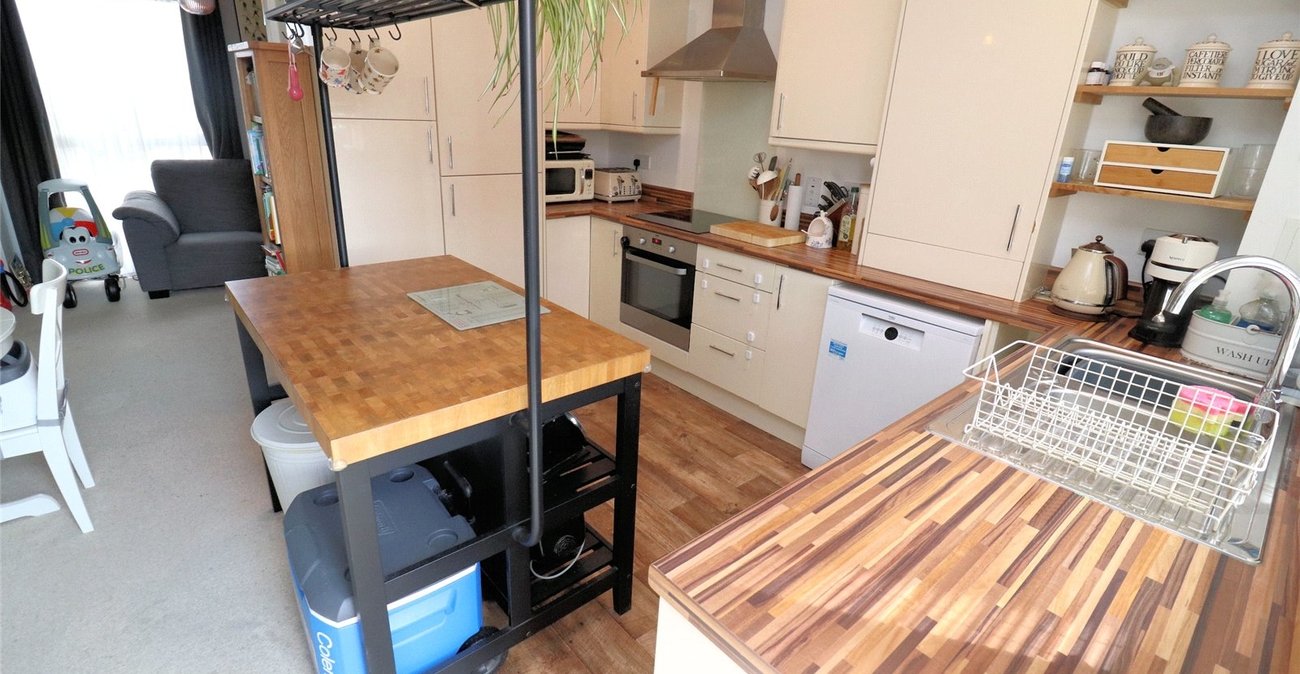 2 bedroom property for sale in Dell View Road | Robinson Jackson