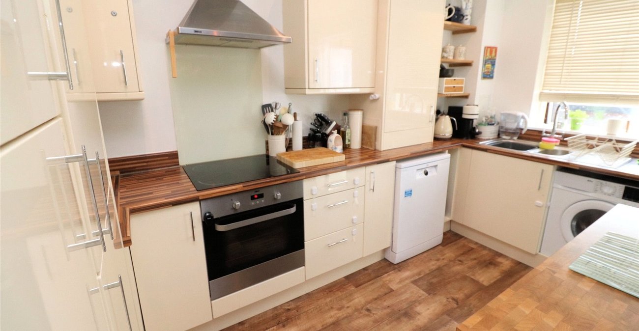 2 bedroom property for sale in Dell View Road | Robinson Jackson