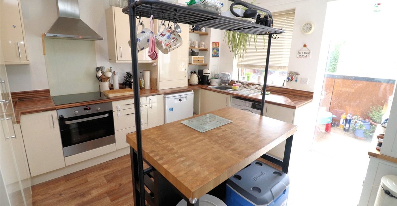 2 bedroom property for sale in Dell View Road | Robinson Jackson