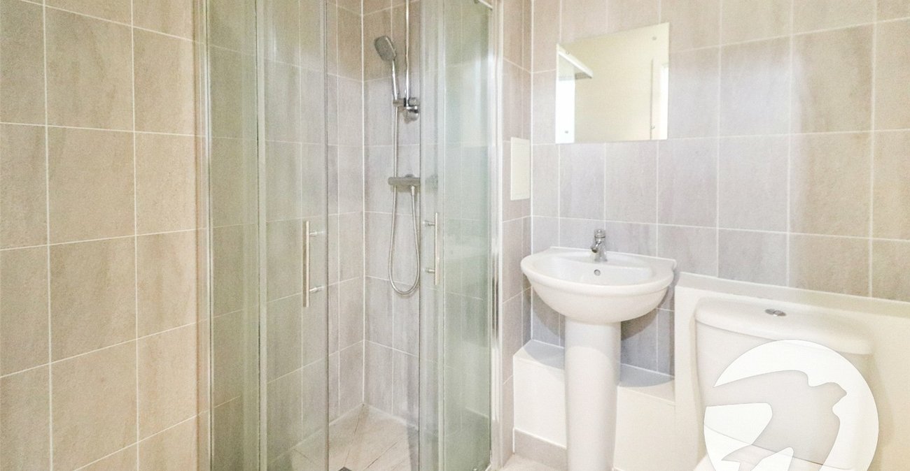 2 bedroom property for sale in Dell View Road | Robinson Jackson