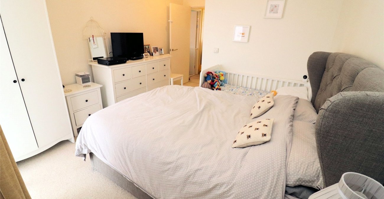 2 bedroom property for sale in Dell View Road | Robinson Jackson