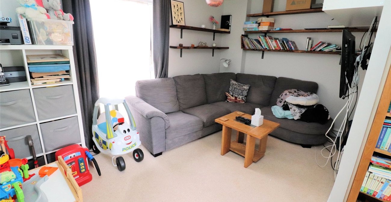 2 bedroom property for sale in Dell View Road | Robinson Jackson