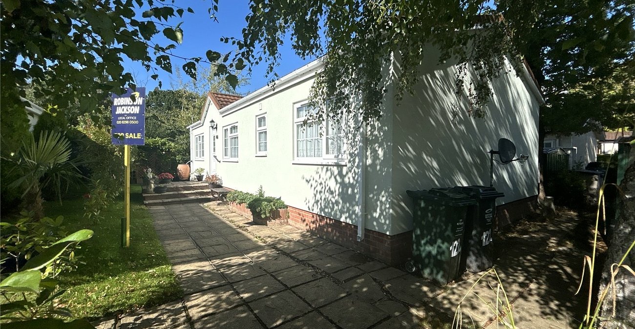 1 bedroom bungalow for sale in Old London Road | Robinson Jackson