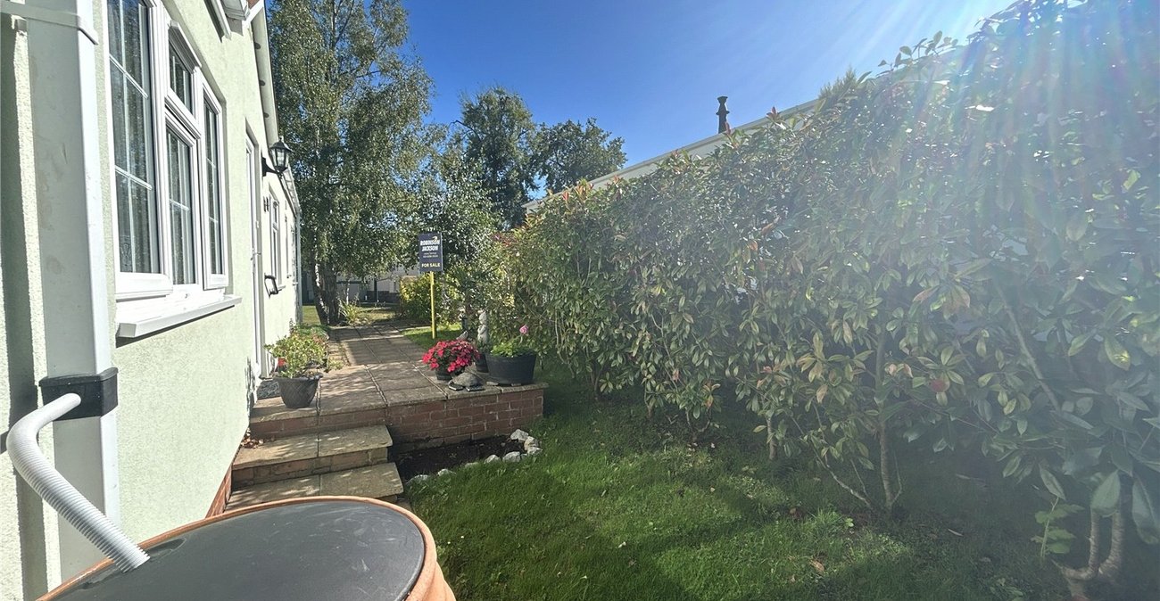 1 bedroom bungalow for sale in Old London Road | Robinson Jackson