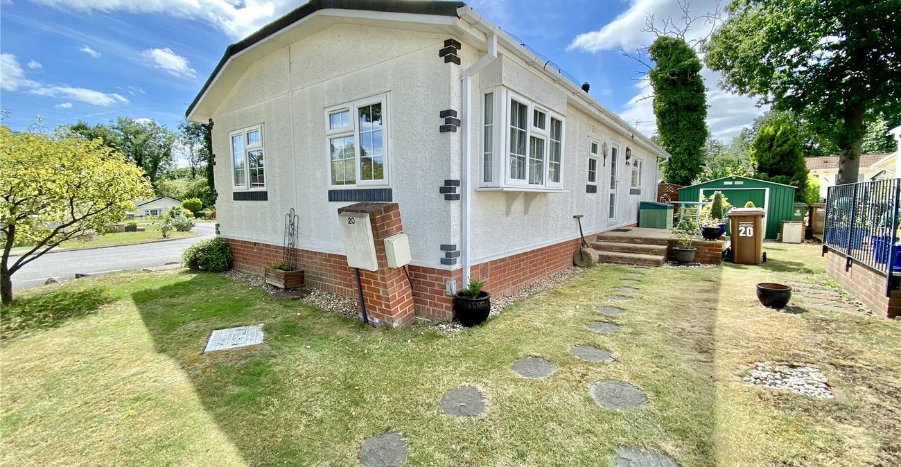 2 bedroom bungalow for sale in Old London Road | Robinson Jackson