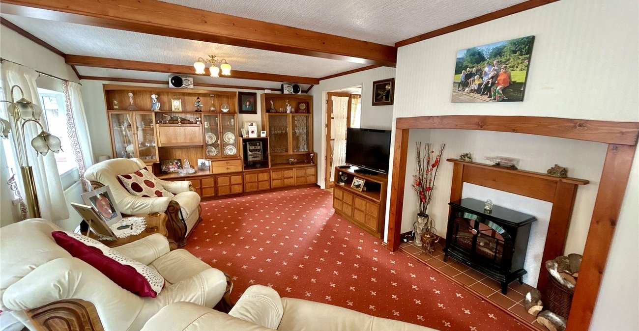 2 bedroom bungalow for sale in Old London Road | Robinson Jackson