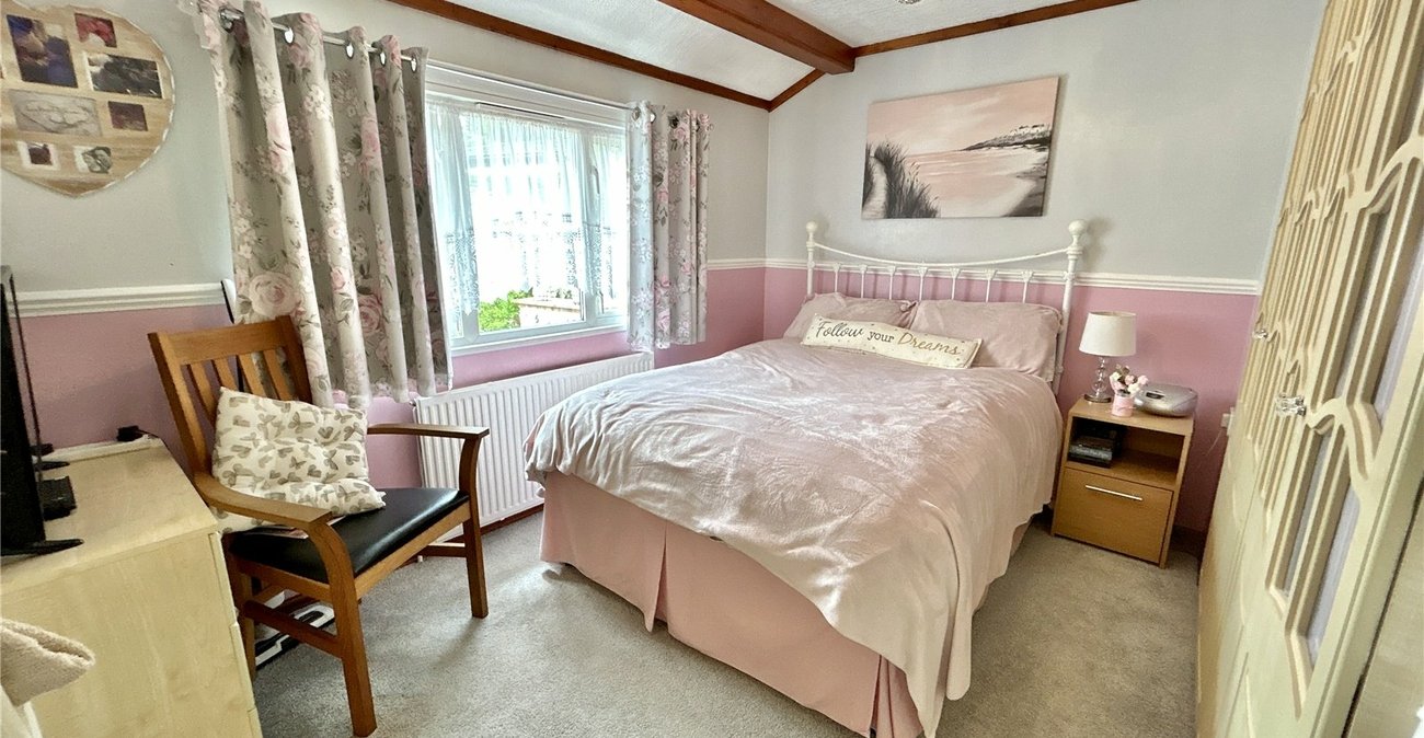 2 bedroom bungalow for sale in Old London Road | Robinson Jackson