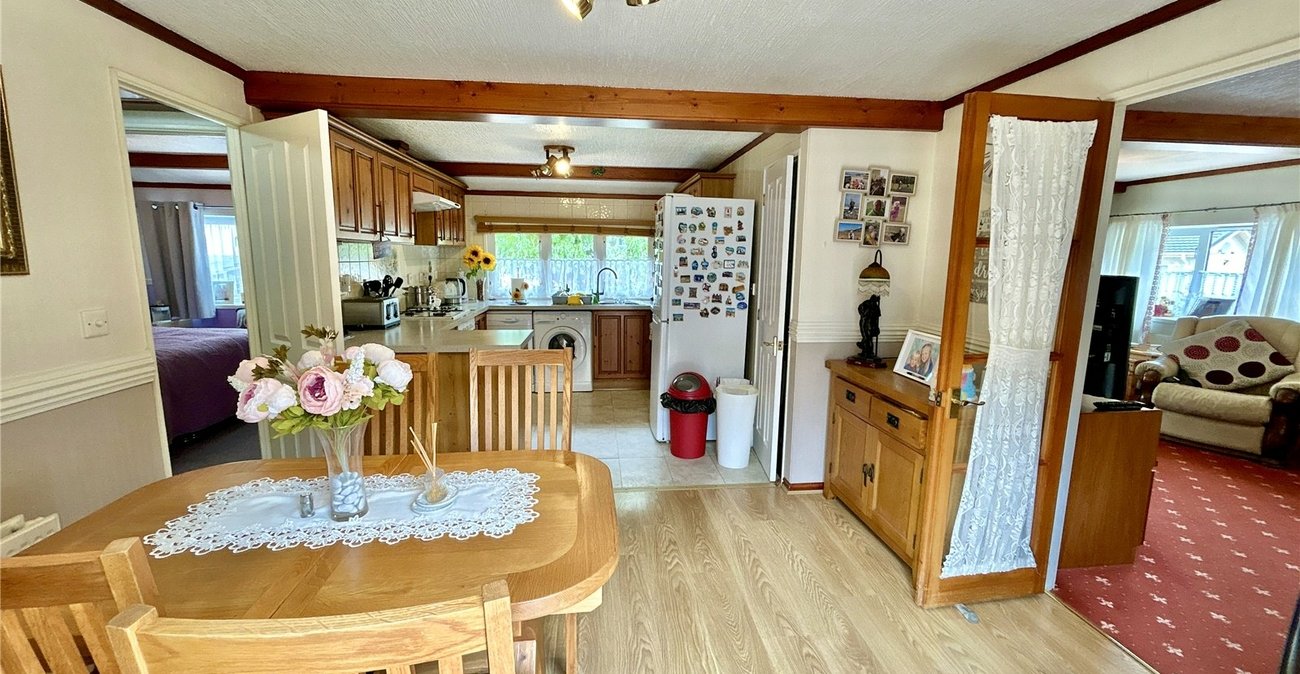 2 bedroom bungalow for sale in Old London Road | Robinson Jackson