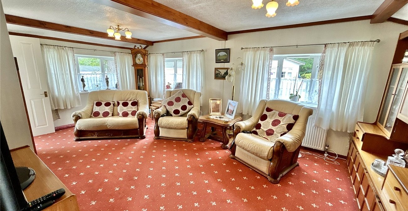 2 bedroom bungalow for sale in Old London Road | Robinson Jackson