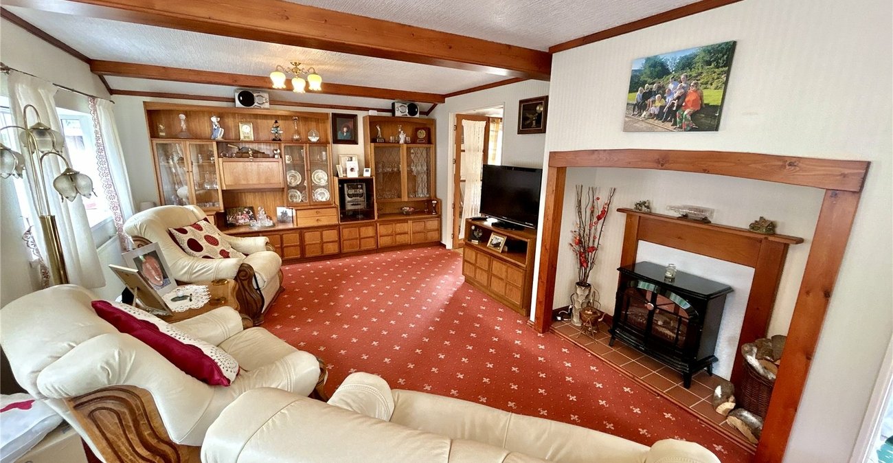 2 bedroom bungalow for sale in Old London Road | Robinson Jackson