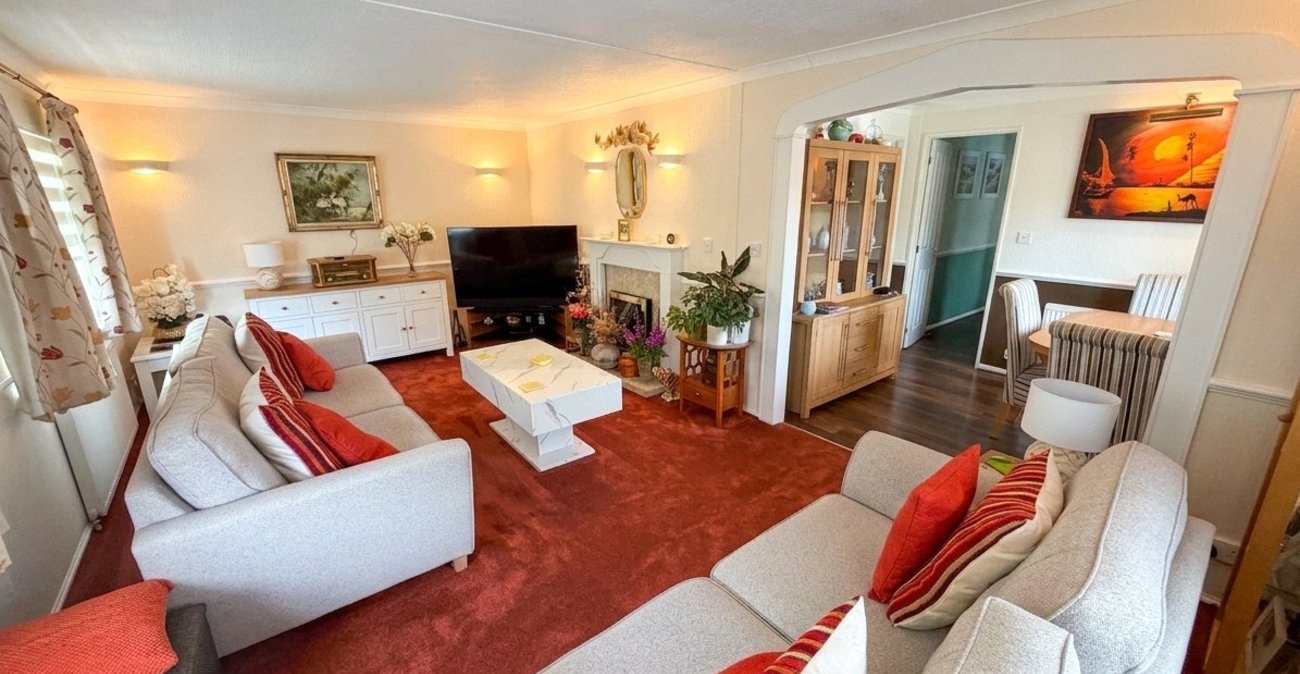 2 bedroom bungalow for sale in Old London Road | Robinson Jackson