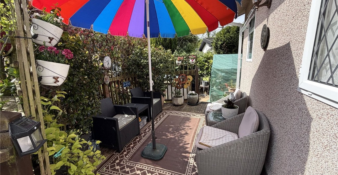 2 bedroom bungalow for sale in Old London Road | Robinson Jackson