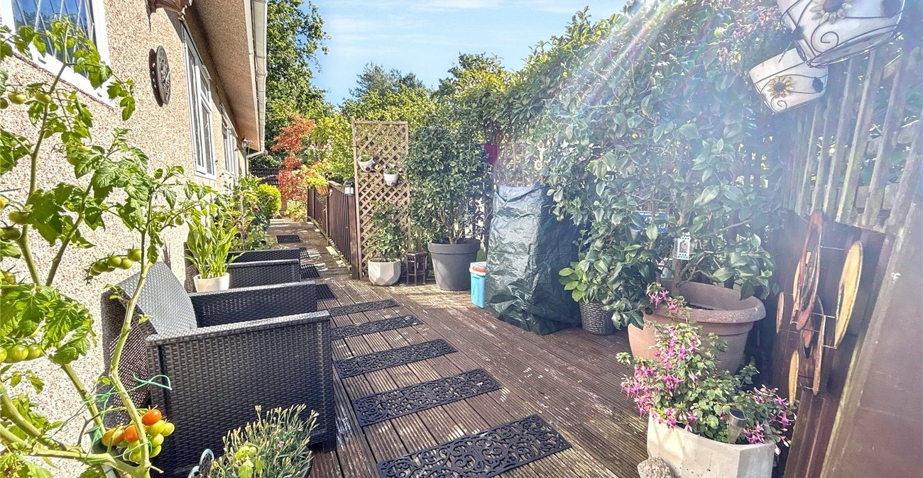 2 bedroom bungalow for sale in Old London Road | Robinson Jackson